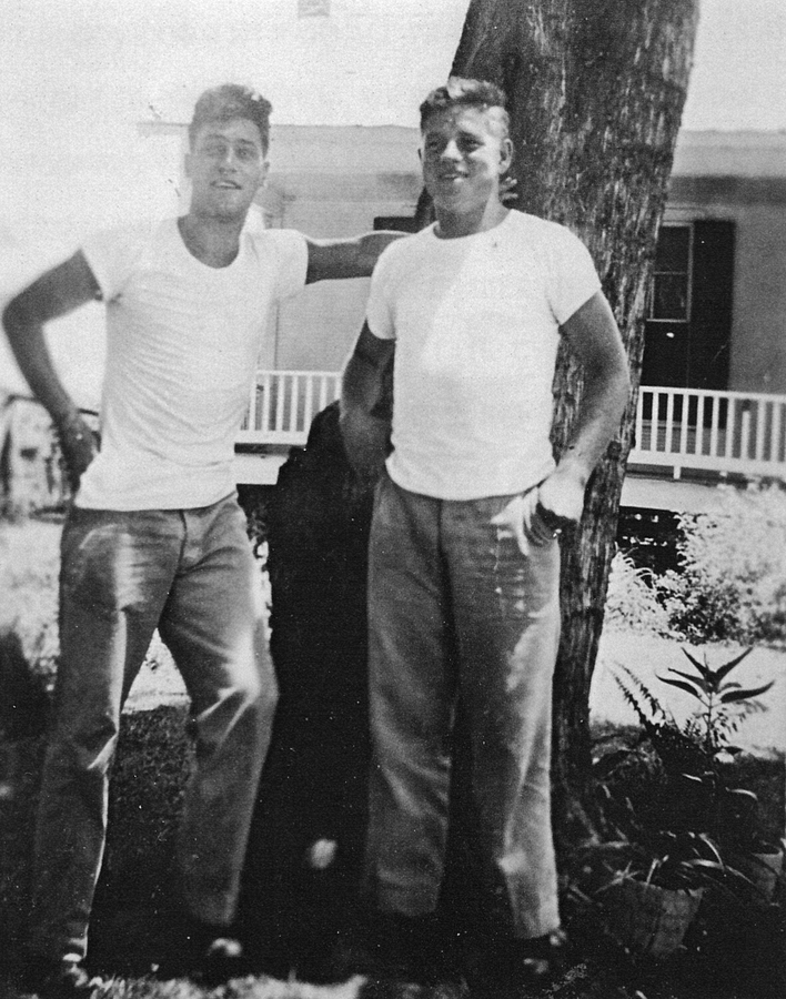 1945-09-09~ Last photo in Uncle Sam's Army.jpg