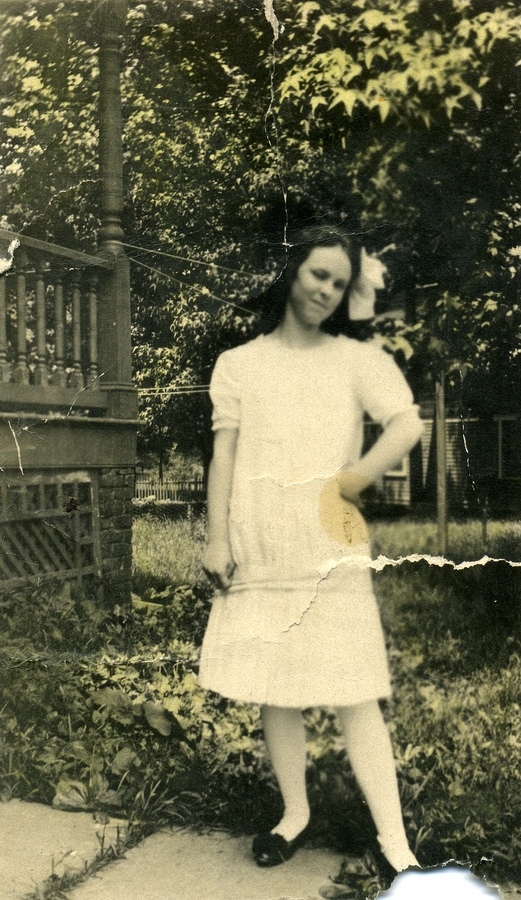 1911~ Mabel.jpg