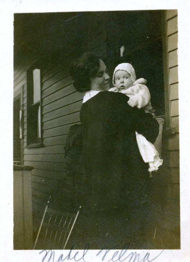 1918 Mabel & Velma.jpg