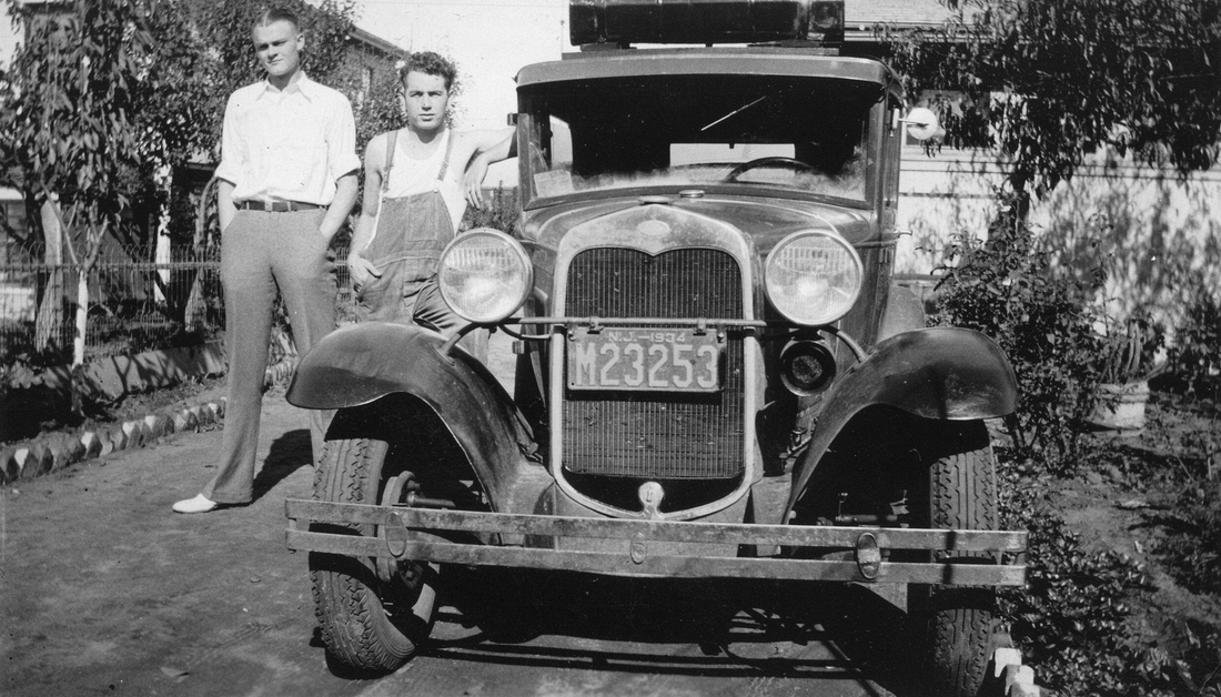 1934-12 Sherm Mischler, Harry & Lizzie in rear of Aunt Lou's house, Alameda, CA.jpg