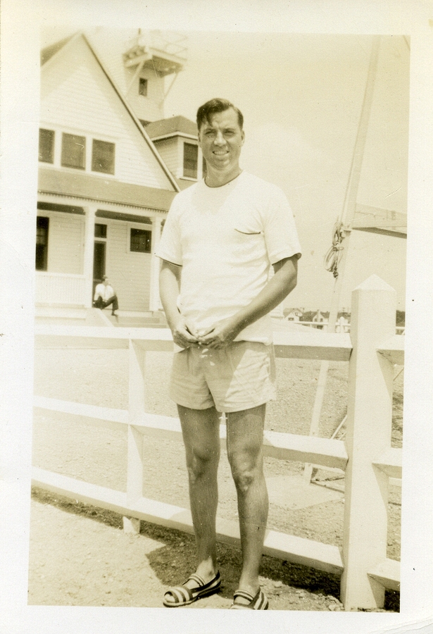 1942~ Hank Barney.jpg