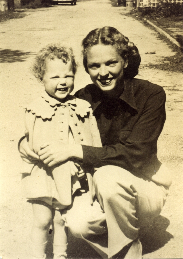 1943~ 3 Ellen & Velma ~.jpg