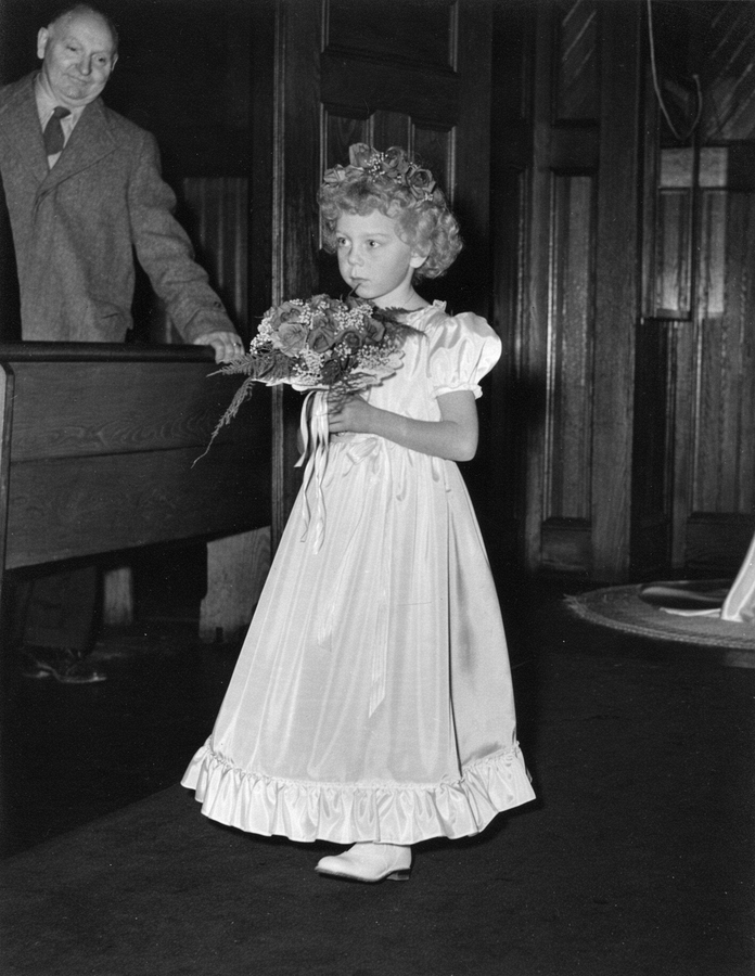 1945-12 2 Carol (flower girl).jpg