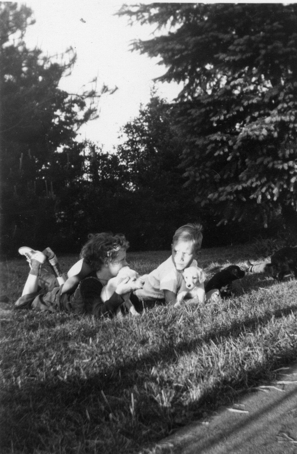 1947-08~ Ellen & Larry Nemeth.jpg