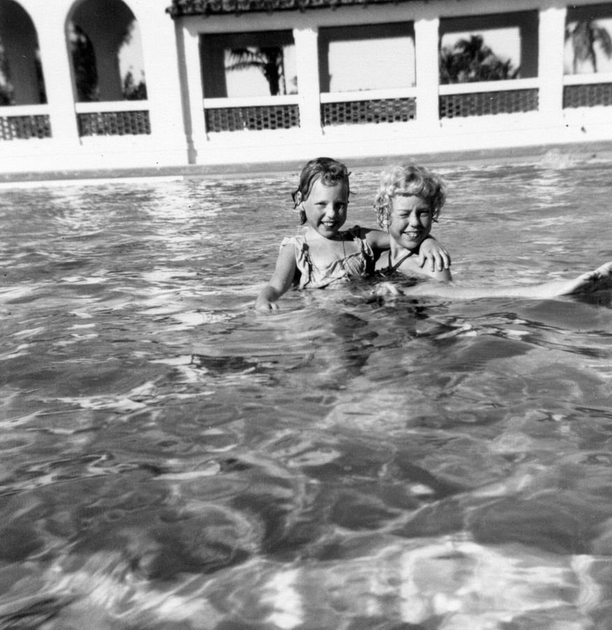 1948 4 Ellen & Kelly.jpg