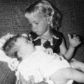 1955-08 Karen & Christy.jpg