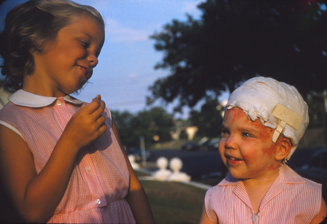 1957-07 1 Christy & Karen.jpg