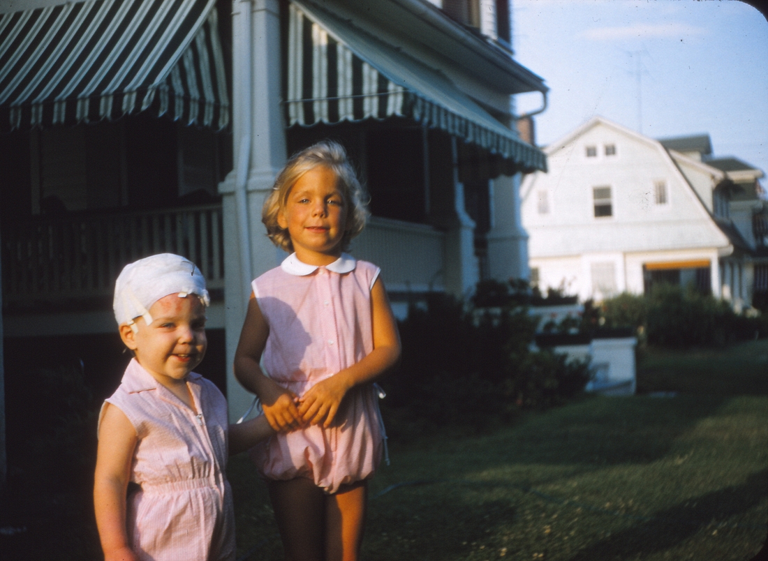 1957-07 2 Christy & Karen.jpg