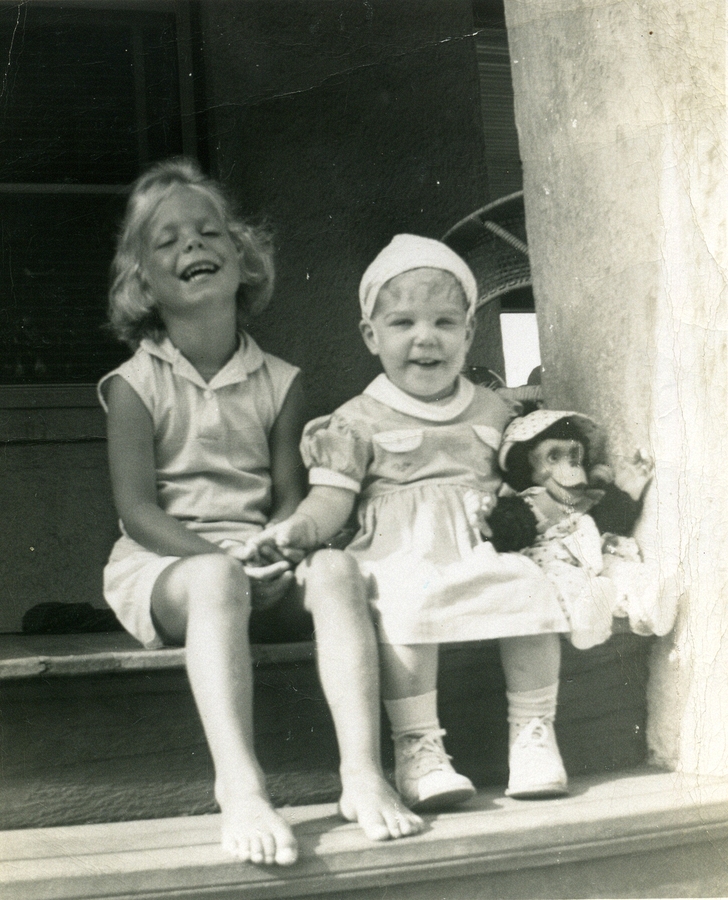 1957-07~ Christy, Karen & Zippy.jpg