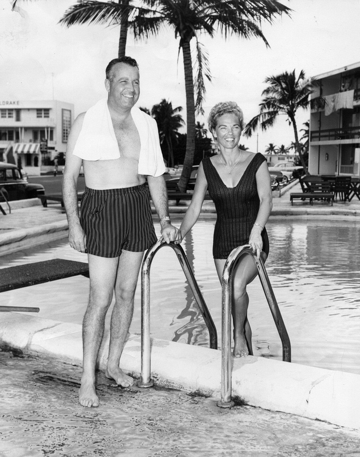 1957-10~ Harry & Velma at Bahama Hotel.jpg