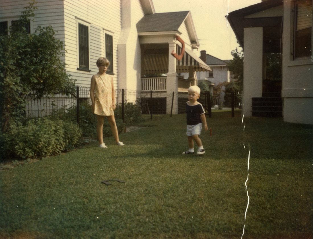 1966-08 Karen & Eric - check that form - that red horseshoe in mid-air turned out to be a leaner.jpg
