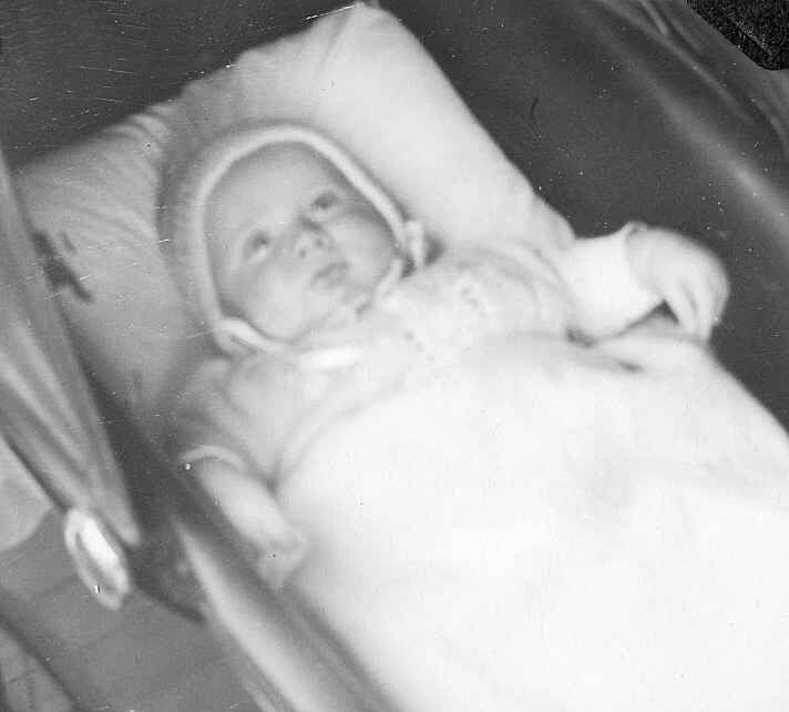 1944-05 Terry Beehler (2 mo).jpg