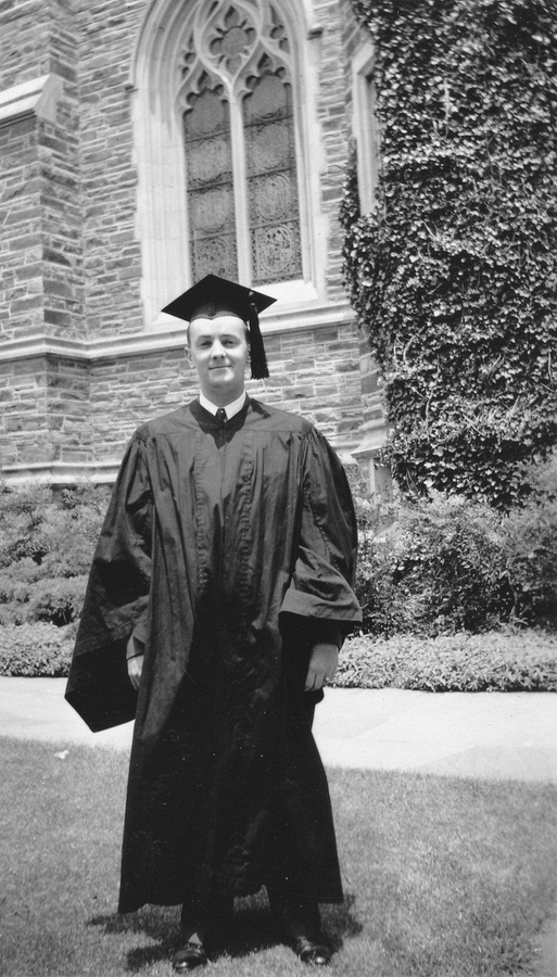 1940-06-03 Kenneth J Rowley, graduation, Duke Universary.jpg