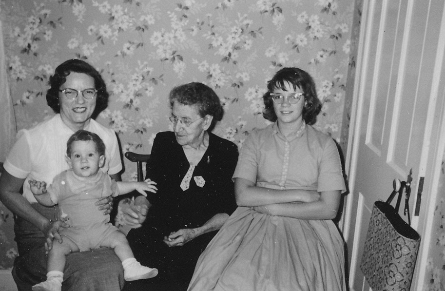 1962~ Mary & Glenn Rowley, Liz (GG) Perry, Beth Rowley; Phillips House, So Natick MA.jpg