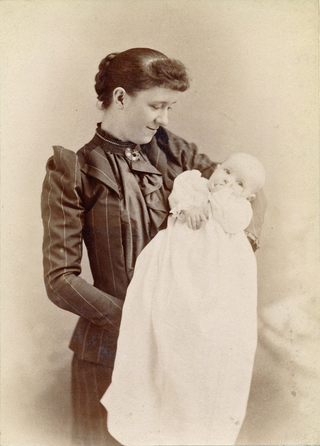 1893-10 Katie Eliza (Fowler) & Leila Johnson (5 mo) [214].jpg