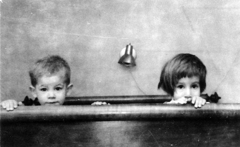 1961-12-25 Rob & Caroline Razee.jpg