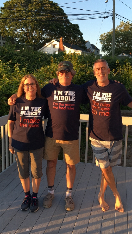 2022 Caroline [Barrett], Rob & Tom Razee.jpg