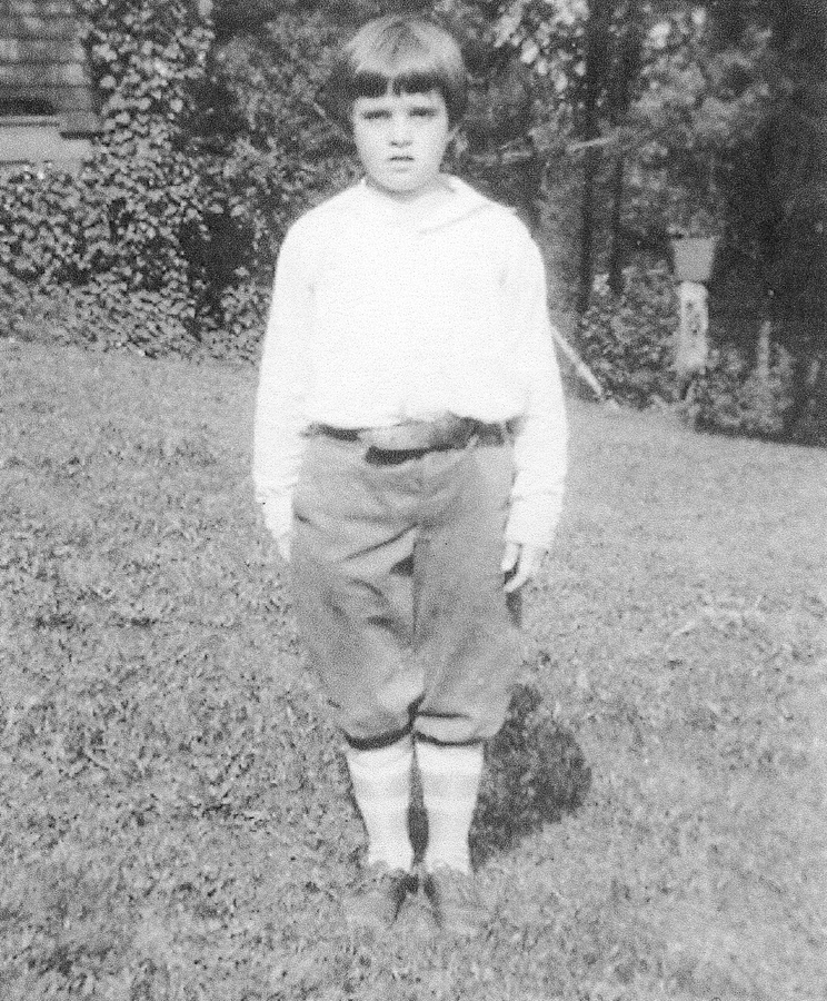 1927~ 2 Mary Razee.jpg