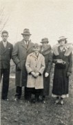 1935-04-21 Charles, George C, George W, Ruth & Mary Razee, Easter.jpg