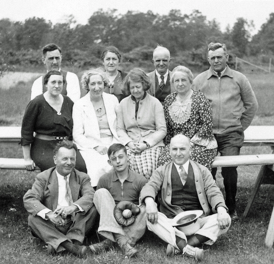 1936~ 5 In the Razee yard, Woodbridge CT.jpg