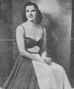 1940~ 1 Mary Razee, as a model.jpg
