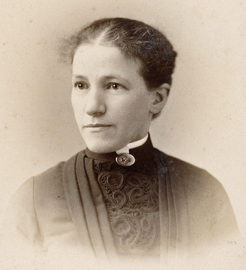 1885~ Grace Caroline (Fowler) Blakeslee.jpg