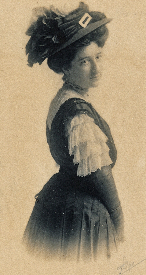1910~ Ethel Baldwin.jpg
