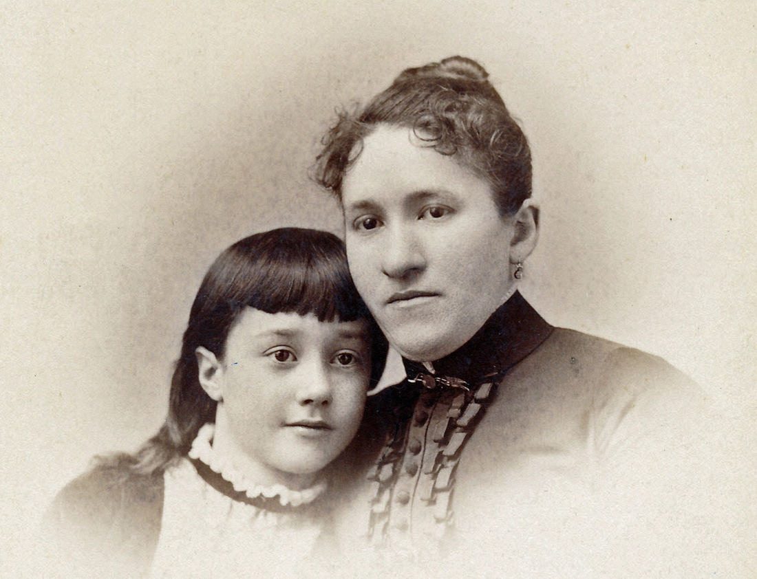 1888~ Florence & mother Lell Holladay.jpg