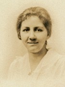 1926~ Doris Frisbie.jpg