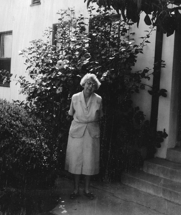 1960~ Doris Frisbie, Hollywood CA.jpg