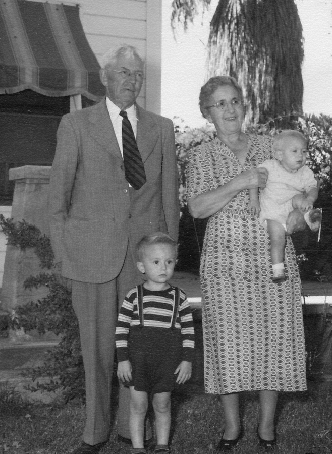 1950 Walter & Bess Frisbie, with their grandsons Alan & Paul.jpg