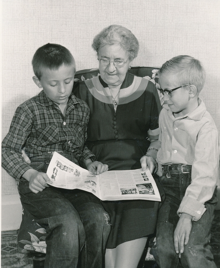 1957 2 Bess Frisbie & her grandsons, Alan & Paul (ages 10 & 8).jpg