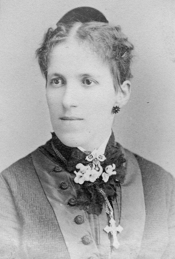 1877~ Mary 'Sis' (Fowler) Bowman.jpg