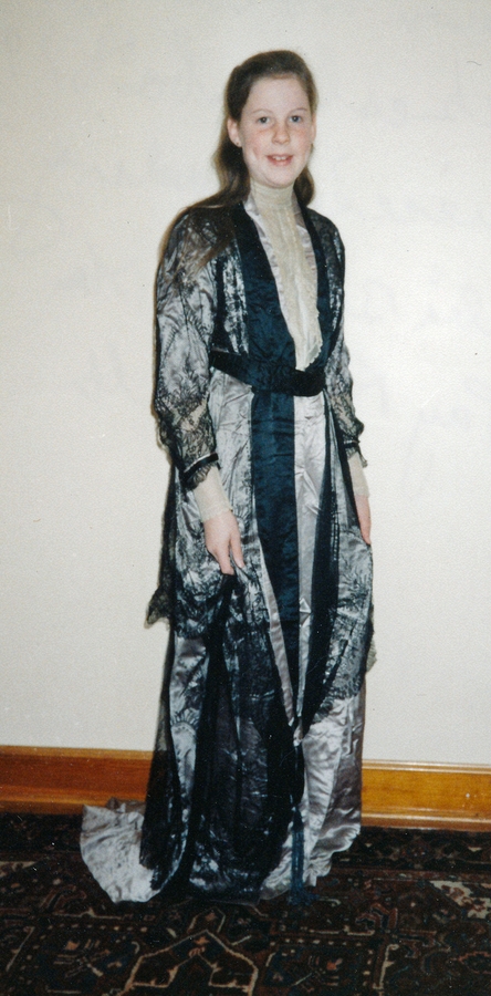 18 Dress worn by Grace Caroline Blakeslee about 1914 to wedding of niece Julia Seelye Blakeslee to Ray Jay Reigeluth.jpg