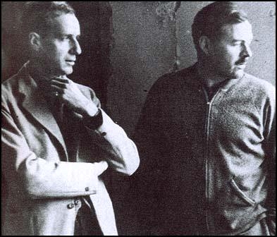 02 Herb Matthews with Ernest Hemingway in Spain.jpg
