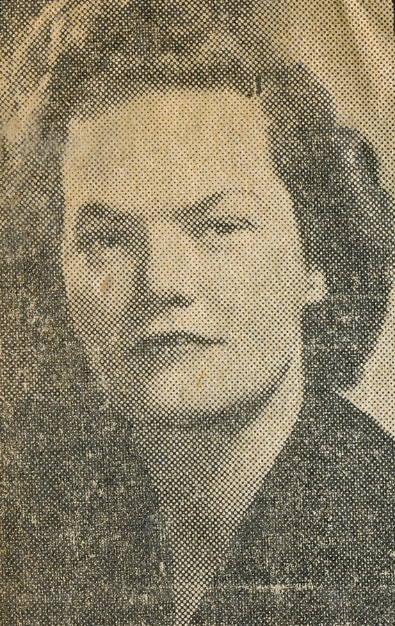 1947-03-24 Helen 'Hammy' Hamilton engaged to David S Paulsen.jpg