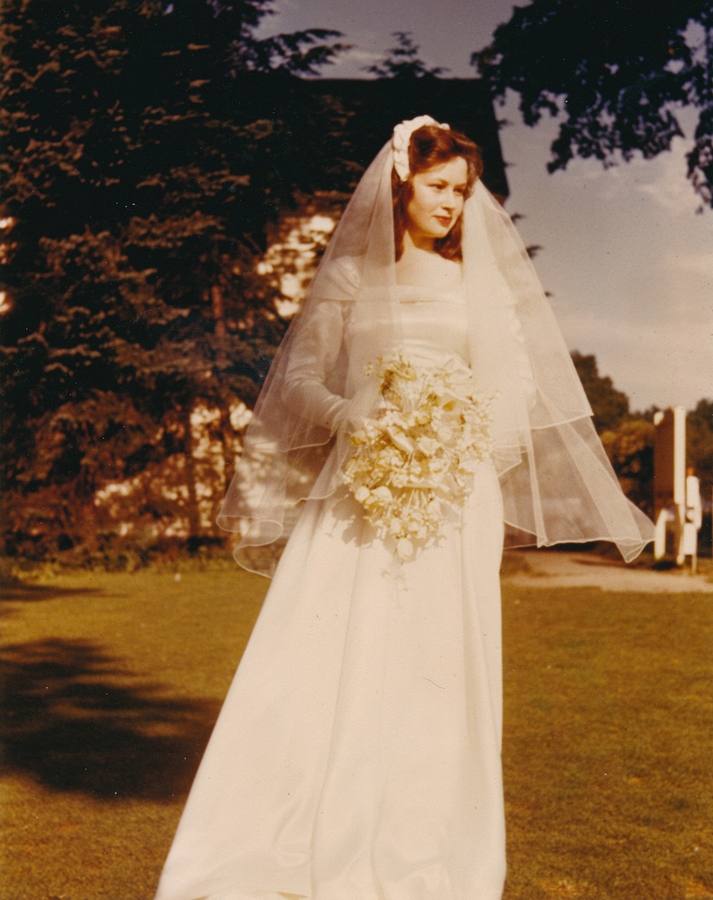 1947-06-23 3 Diane & Pete Wedding.jpg