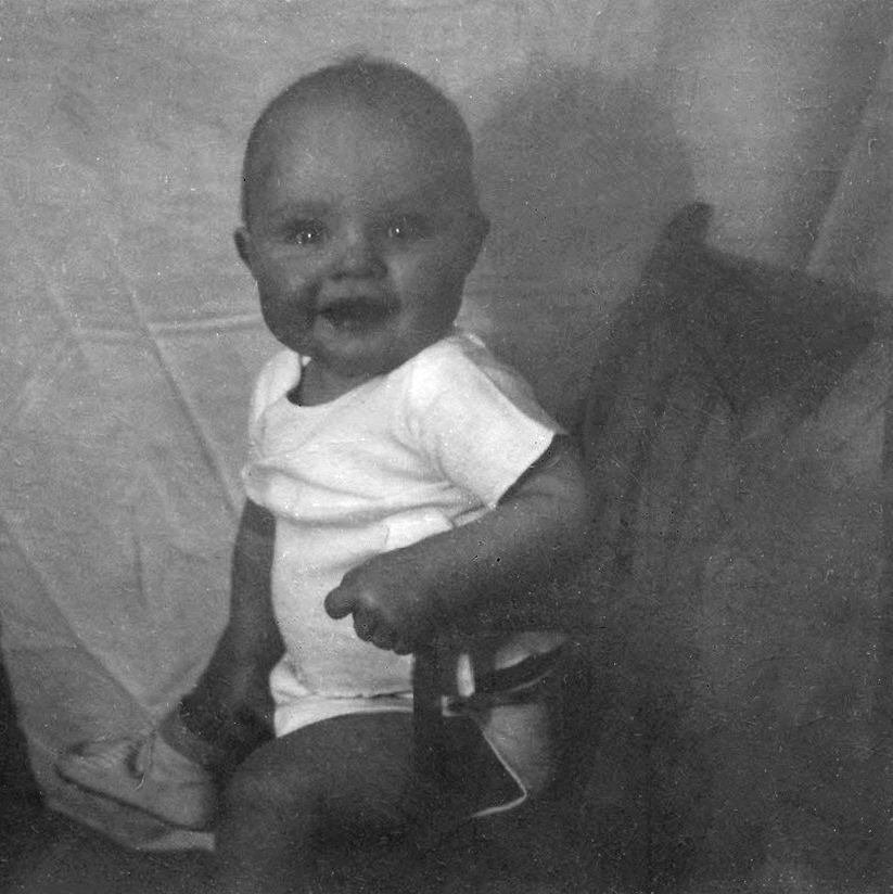 1949-02-21~ Pete Jr (8 mo).jpg