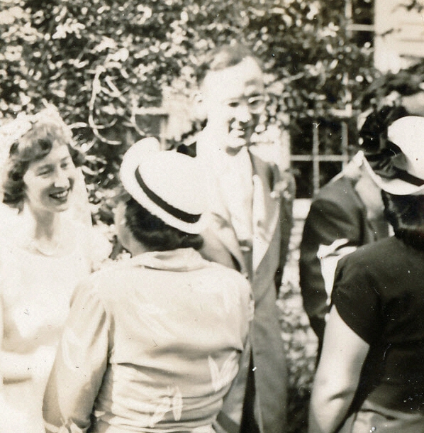 1949-06-04 7 Bride & Groom, Mary Jean & Dick Mankey, Kittery Point ME.jpg