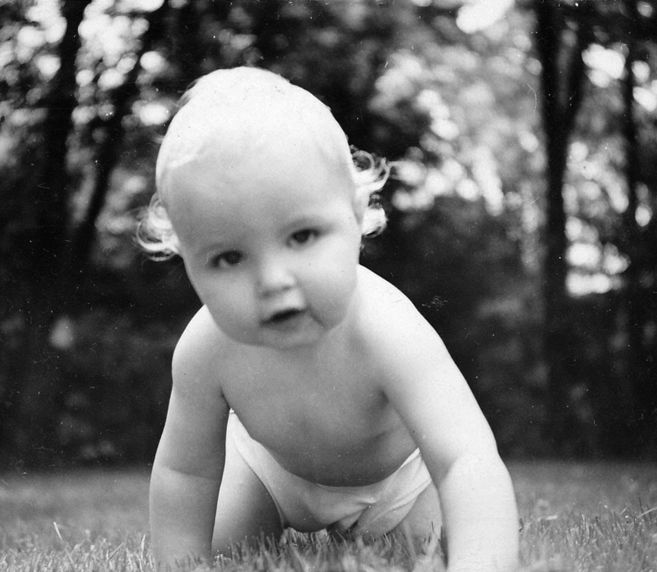 1949-06-12 7 Pete Jr, one day short of one year, Wellesley MA.jpg