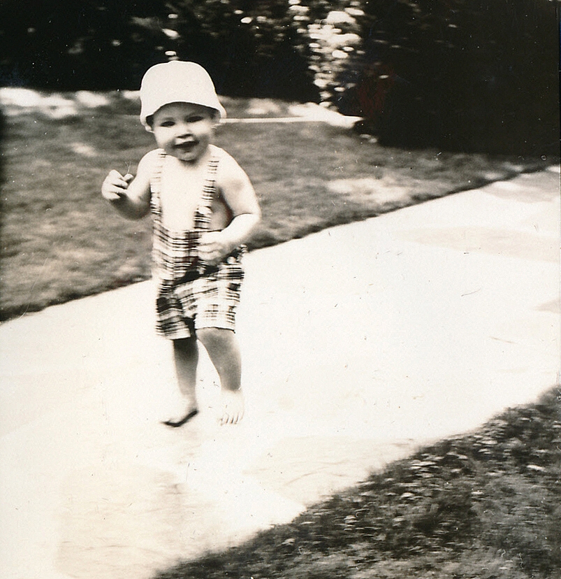 1949-07~ 5 Pete Jr, Wellesley MA.jpg