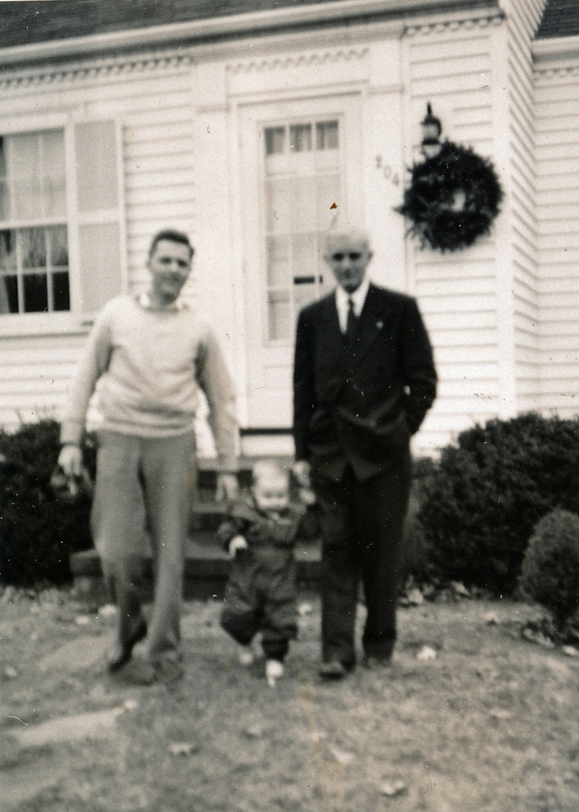 1949-12-17 4 Pete, Pete Jr & Hilliard, the weekend before Christmas.jpg