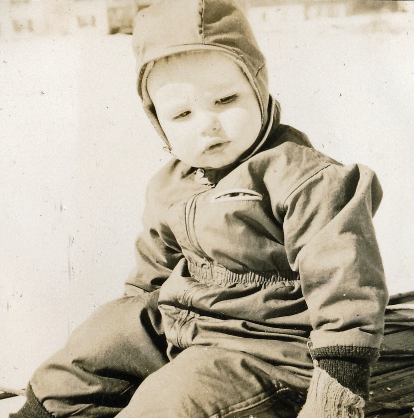 1950-03-04 5 Pete Jr sledding.jpg