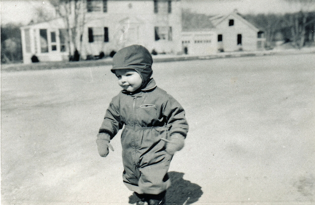 1950-03-19 2 Pete Jr, corner of Hillcrest, house opposite end of Highgate in background.jpg