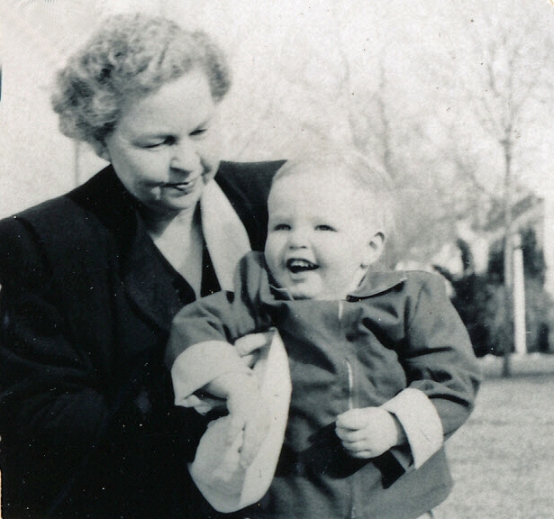 1950-03-26 5 Doris & Pete Jr.jpg