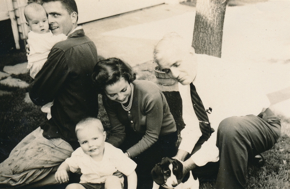 1950-08-05 5 Dan, Pete Sr, Pete Jr, Jane, Becky & Hilliard.jpg