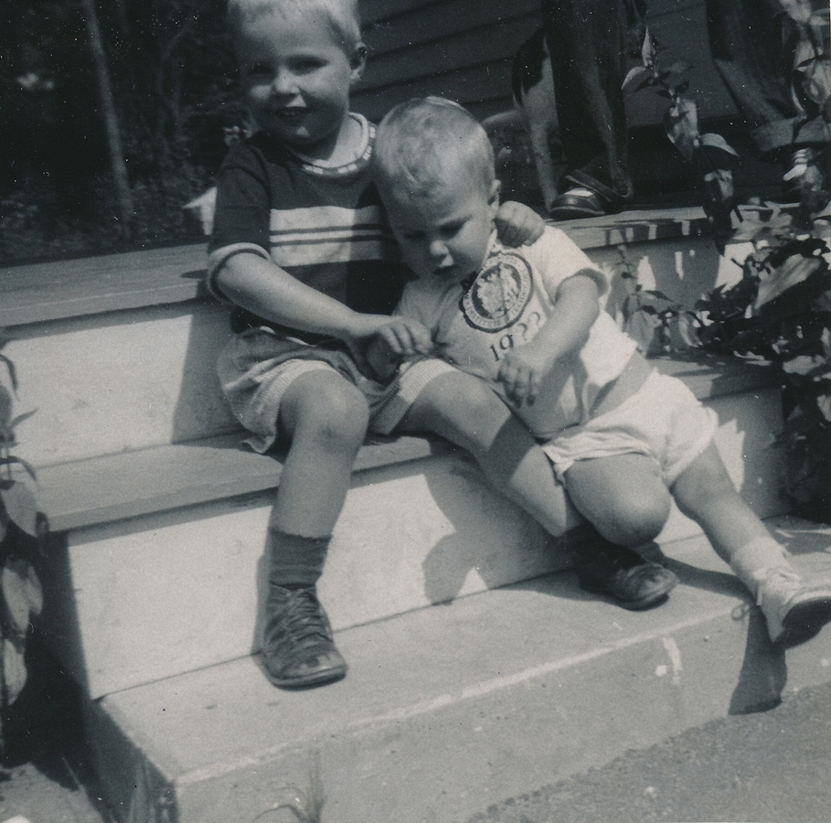 1951-09 5 We have coffee with Mrs Baszner (across the street).jpg