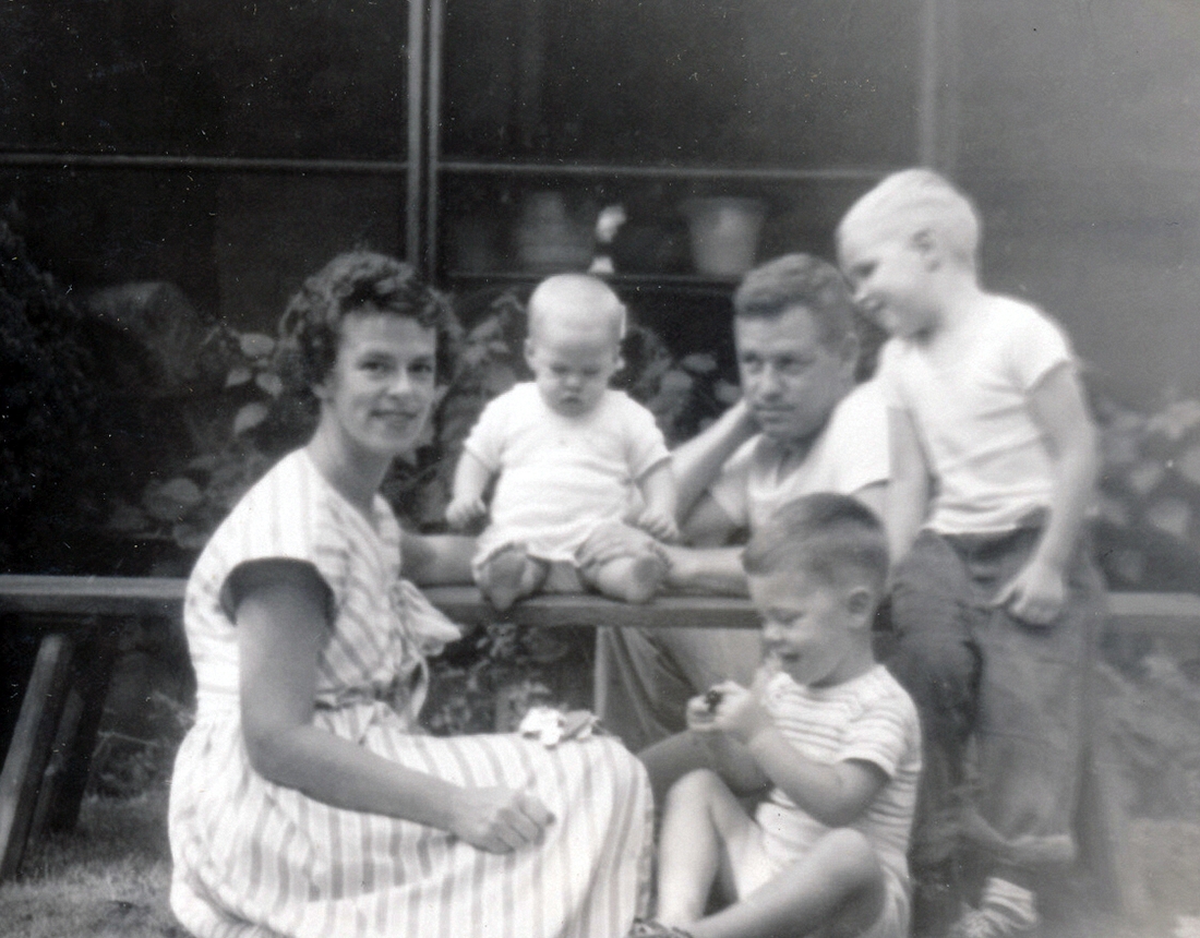 1952-09 7 Jinny, Carl, Ped, Jack & PD.jpg