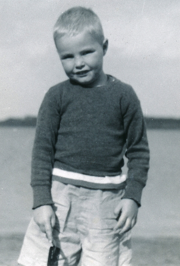 1952-10 3 Pete Jr, Hingham MA.jpg