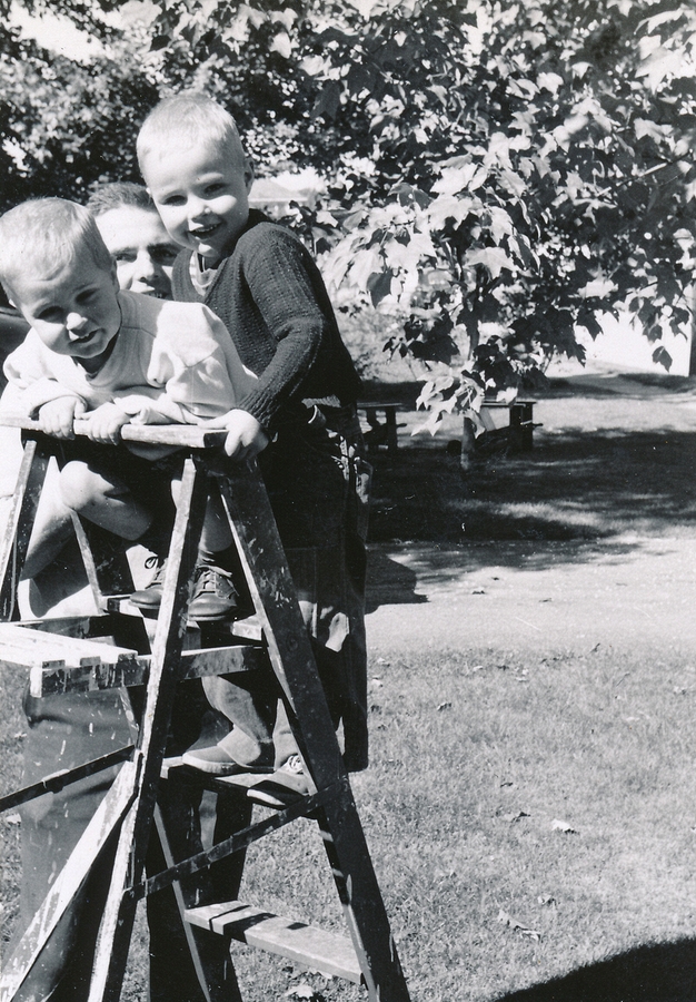 1952-10 5 Dan, Pete & Pete Jr.jpg